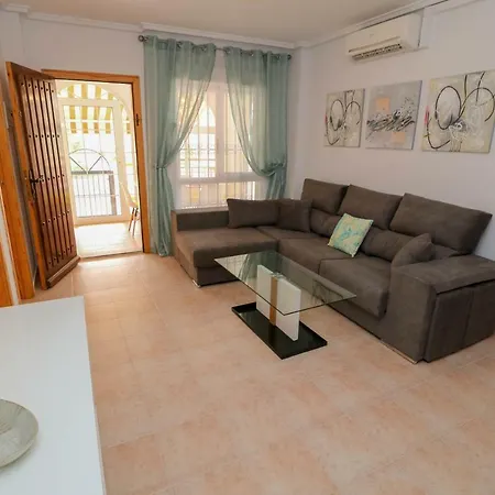 New Apartment, 150m To The Sandy Beach Of La-mata Апартаменти Торрев'єха
