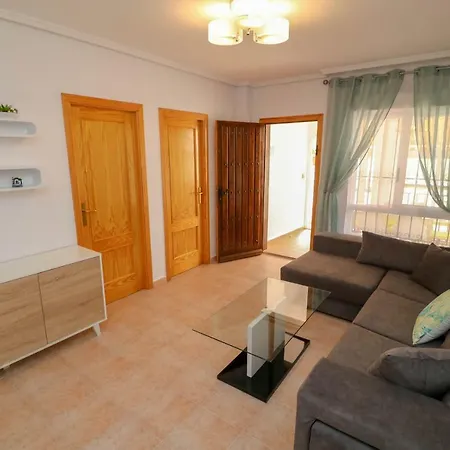 New Apartment, 150m To The Sandy Beach Of La-mata Апартаменти *