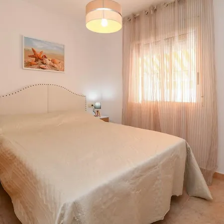 Apartamento New Apartment, 150m To The Sandy Beach Of La-mata *