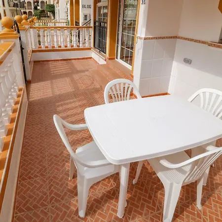 Apartamento New Apartment, 150m To The Sandy Beach Of La-mata Torrevieja